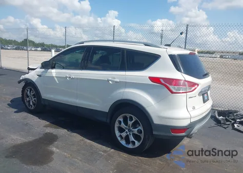 2016 Ford Escape Titanium из США, поврежденный, VIN 1FMCU0JX8GUC35533